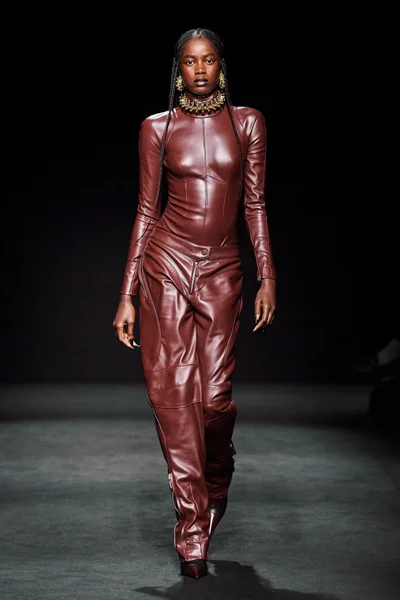 Look 1